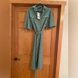 Zara midi dress 🔴10/27 SALE🔴